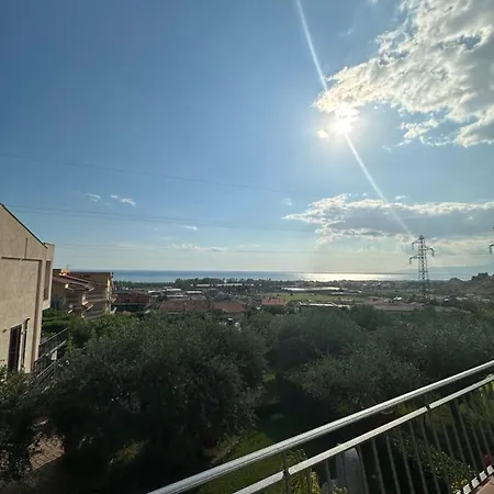 Alojamento de Acomodação e Pequeno-almoço Rave Praia a Mare