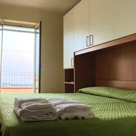 Bed & Breakfast Rave 3*