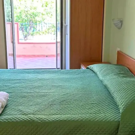 Rave Bed & Breakfast